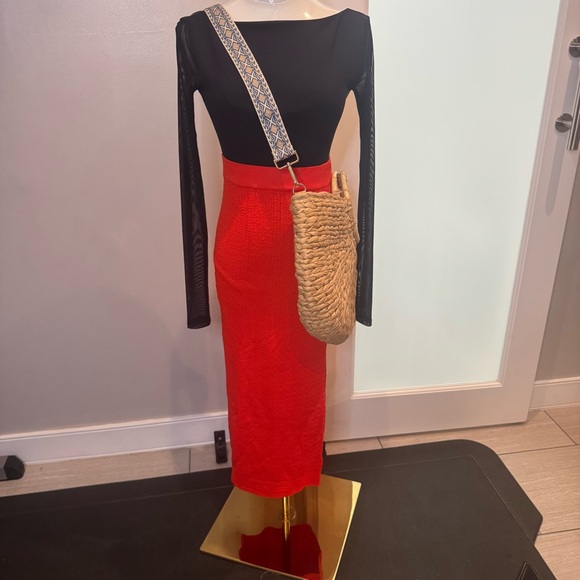 Haute Hippie Large Woven Shoulder Bag with Guitar Strap - Picture 1 of 4